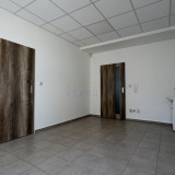 NA PRENÁJOM V KOMÁRNE MODERNÝ KANCELÁRSKY PRIESTOR 